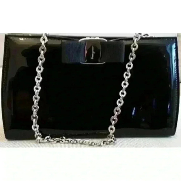 Salvatore Ferragamo
Vara Bow Chain Evening Bag Patent Small - Picture 5 of 8